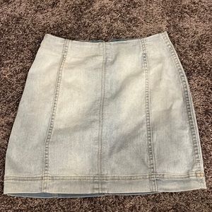 wild fable light wash denim mini skirt